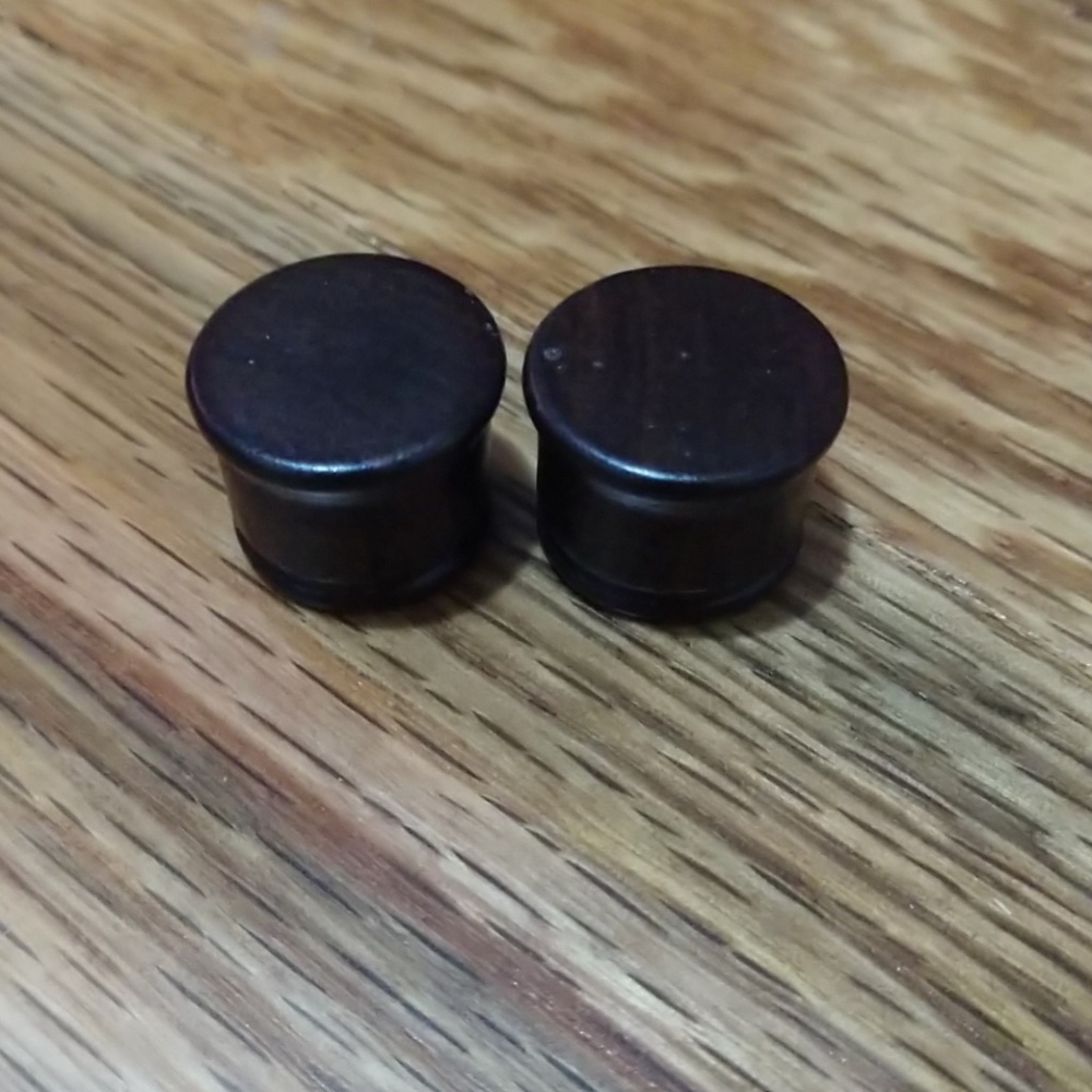 9/16 wooden plugs